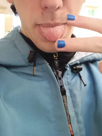 OnlyFans account  red_bee avatar 1