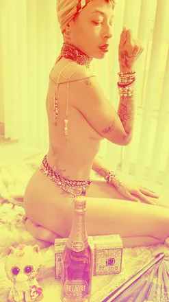 OnlyFans cuenta mzbebe header 2