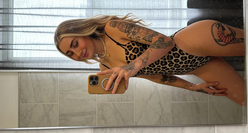 OnlyFans cuenta cindy-belle header 2
