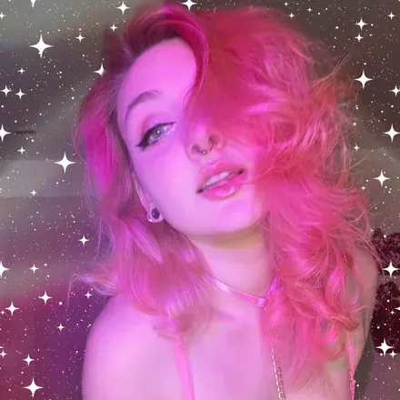 OnlyFans account  gothpeachesx avatar 1