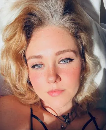 OnlyFans cuenta frecklyjess avatar 1
