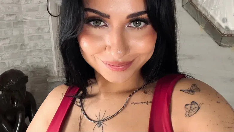 OnlyFans account  fireeenze avatar 1