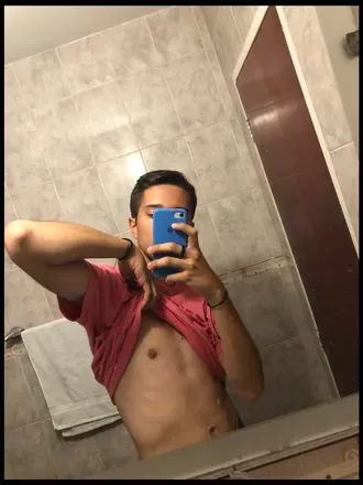 OnlyFans cuenta ricardolug header 2