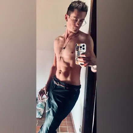 OnlyFans account  sem_taylor avatar 1