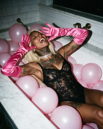 OnlyFans cuenta pritzysuicide header 2
