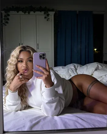 OnlyFans account  therealkayli avatar 1