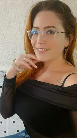 OnlyFans account  emilyhanks avatar 1