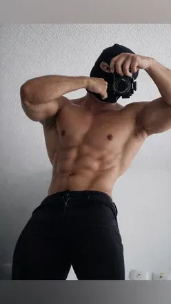 OnlyFans account  devinhunter header 2