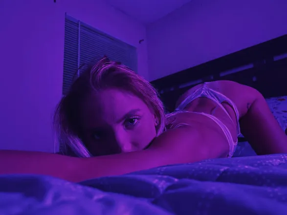 OnlyFans account  teenytory05 header 2
