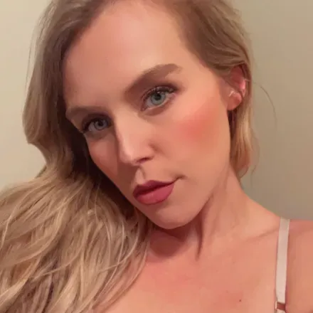 OnlyFans account  luvvpeyton avatar 1