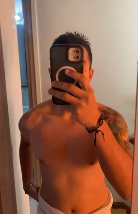 OnlyFans cuenta alexander_0124 header 2