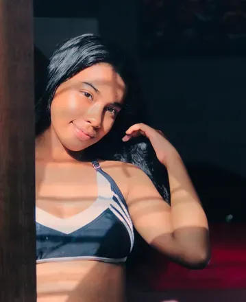 OnlyFans cuenta khlaniee avatar 1