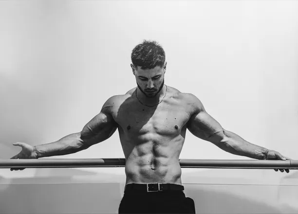 OnlyFans cuenta amirgoodman header 2