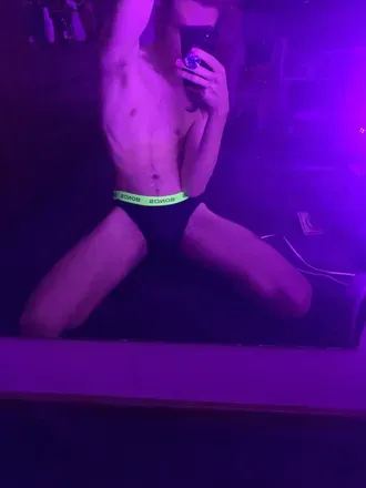 OnlyFans cuenta tylerthetwink69 avatar 1