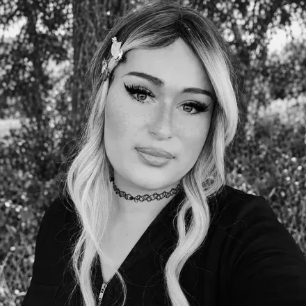 OnlyFans account  sashakinguk avatar 1