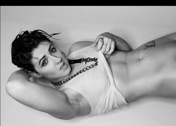 OnlyFans cuenta erik.slash header 2