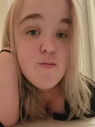 OnlyFans account  luckyleprechaun420 avatar 1
