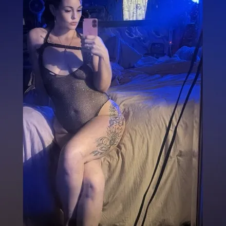 OnlyFans account  luxxxxlo header 2