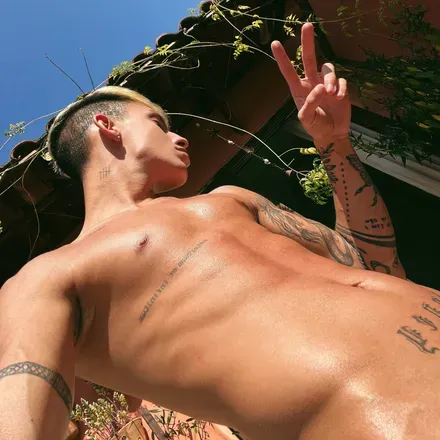 OnlyFans cuenta apoloriol avatar 1