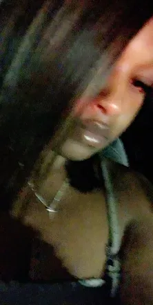 OnlyFans account  youluvbeee avatar 1