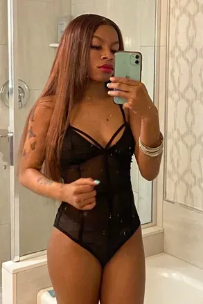 OnlyFans cuenta sinnamyynnn avatar 1