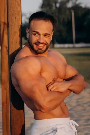OnlyFans cuenta u172091726 header 2