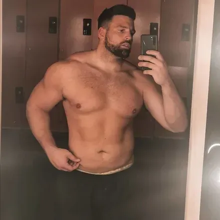 OnlyFans account  olliemoorefree avatar 1