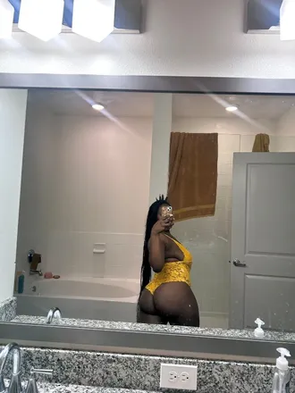 OnlyFans cuenta baddesthoeshayyy header 2