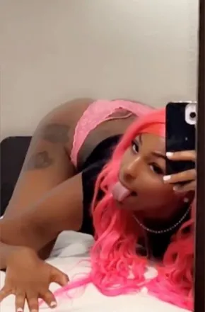 OnlyFans cuenta amora222 header 2