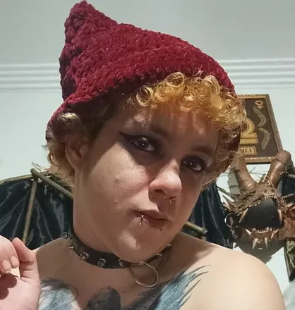 OnlyFans of crimson-raven