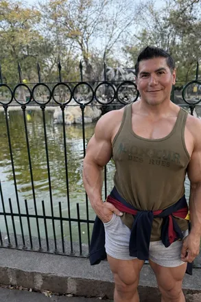 OnlyFans cuenta monsterbigpecs header 2