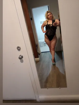 OnlyFans cuenta greekgoddess42069 header 2