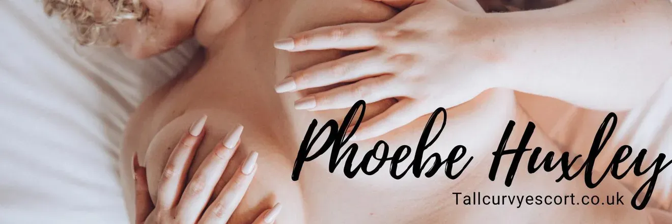 OnlyFans cuenta phoebe_huxley header 2