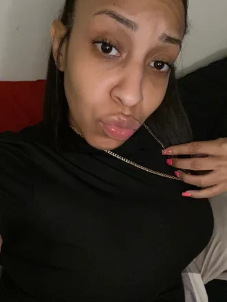 OnlyFans account  securedeez header 2