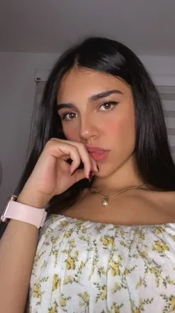 OnlyFans cuenta ale.sierraaa header 2