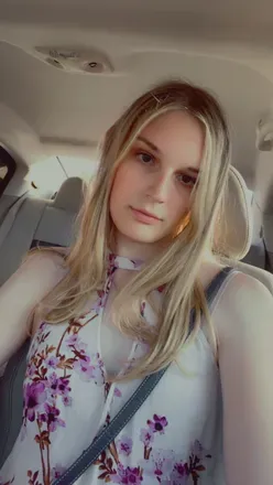 OnlyFans cuenta lucyaura avatar 1