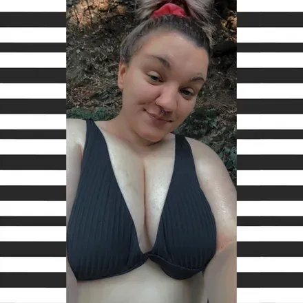 OnlyFans of badgal_22free