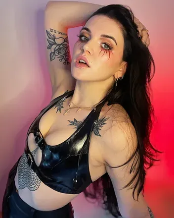 OnlyFans cuenta kimjennett avatar 1