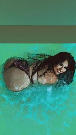 OnlyFans account  curvybaybee13 header 2