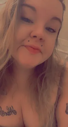 OnlyFans cuenta teazeey header 2