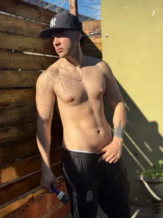 OnlyFans account  tinchosexyok avatar 1