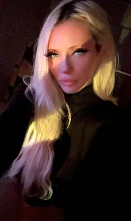 OnlyFans of alice666skye