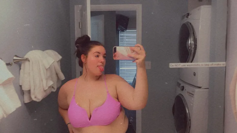 OnlyFans cuenta justjazmyne header 2