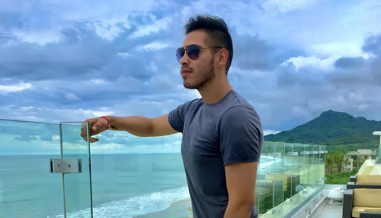 OnlyFans cuenta em_camuz header 2