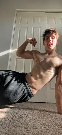 OnlyFans account  thekailaurentvip header 2