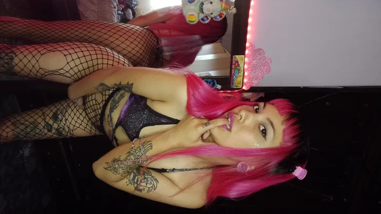 OnlyFans account  littlepinkbunny100 header 2