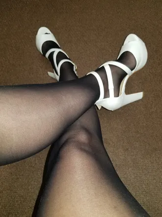 OnlyFans cuenta princessnyomi22 header 2