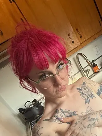 OnlyFans account  oopsiedoll avatar 1