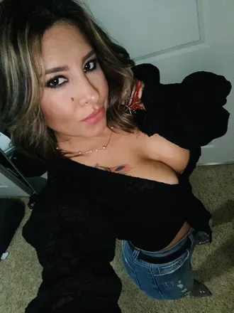 OnlyFans cuenta myworldyourworld avatar 1