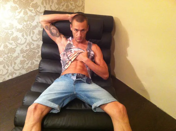 OnlyFans cuenta davidfeel header 2